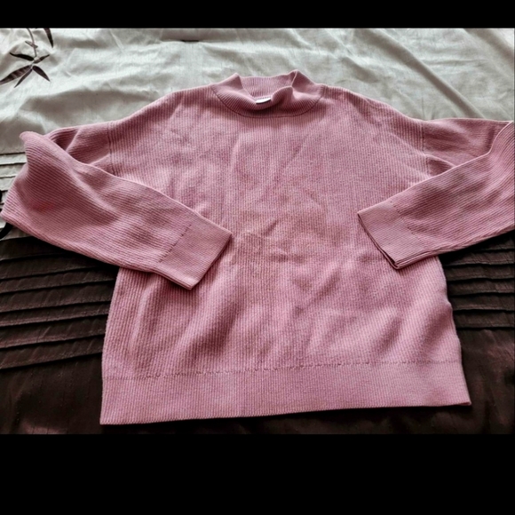 Cropped Sweater - Picture 1 of 4